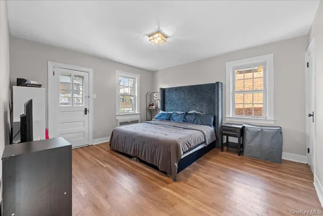 $699,999 | 128 Kimball Terrace, Yonkers, NY 10704