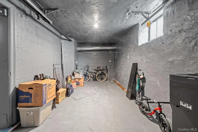 $699,999 | 128 Kimball Terrace, Yonkers, NY 10704