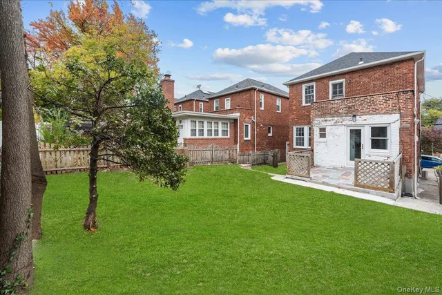 $699,999 | 128 Kimball Terrace, Yonkers, NY 10704