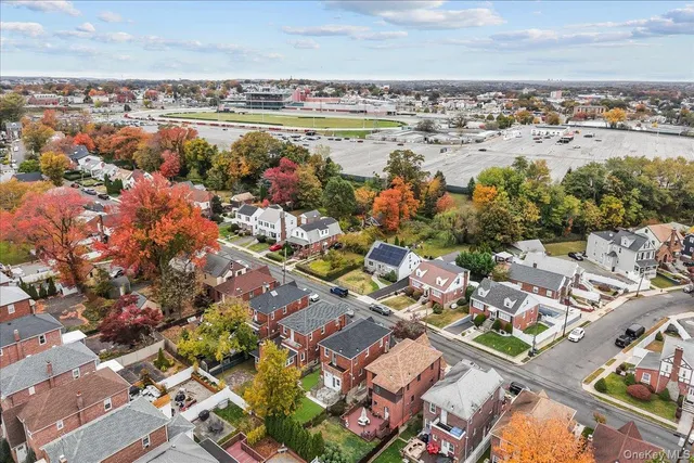 $699,999 | 128 Kimball Terrace, Yonkers, NY 10704