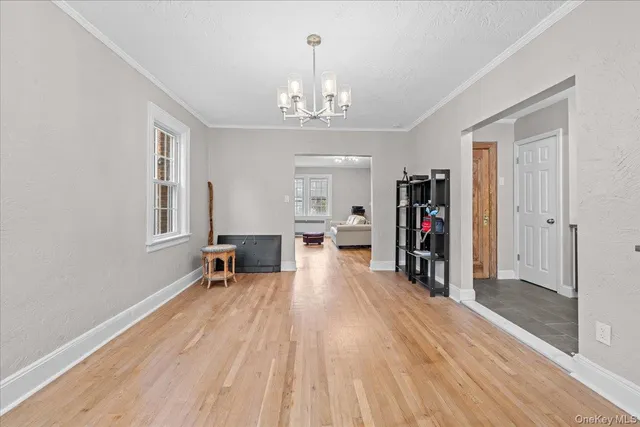 $699,999 | 128 Kimball Terrace, Yonkers, NY 10704