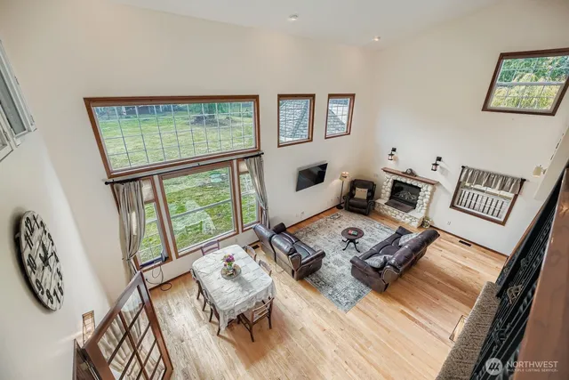 $900,000 | 30310 24th Avenue South, Roy, WA 98580