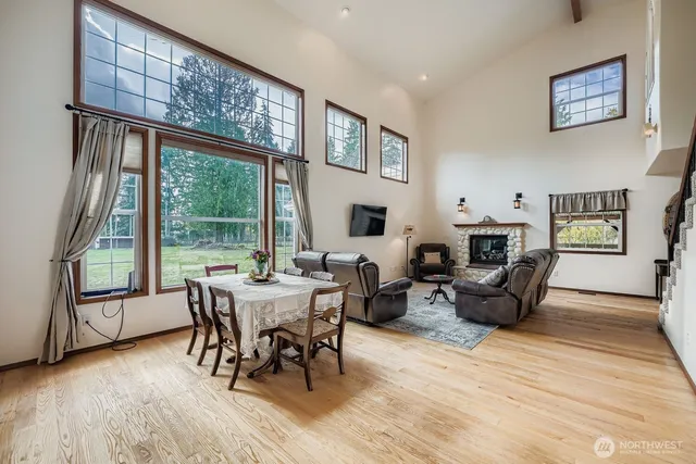 $900,000 | 30310 24th Avenue South, Roy, WA 98580