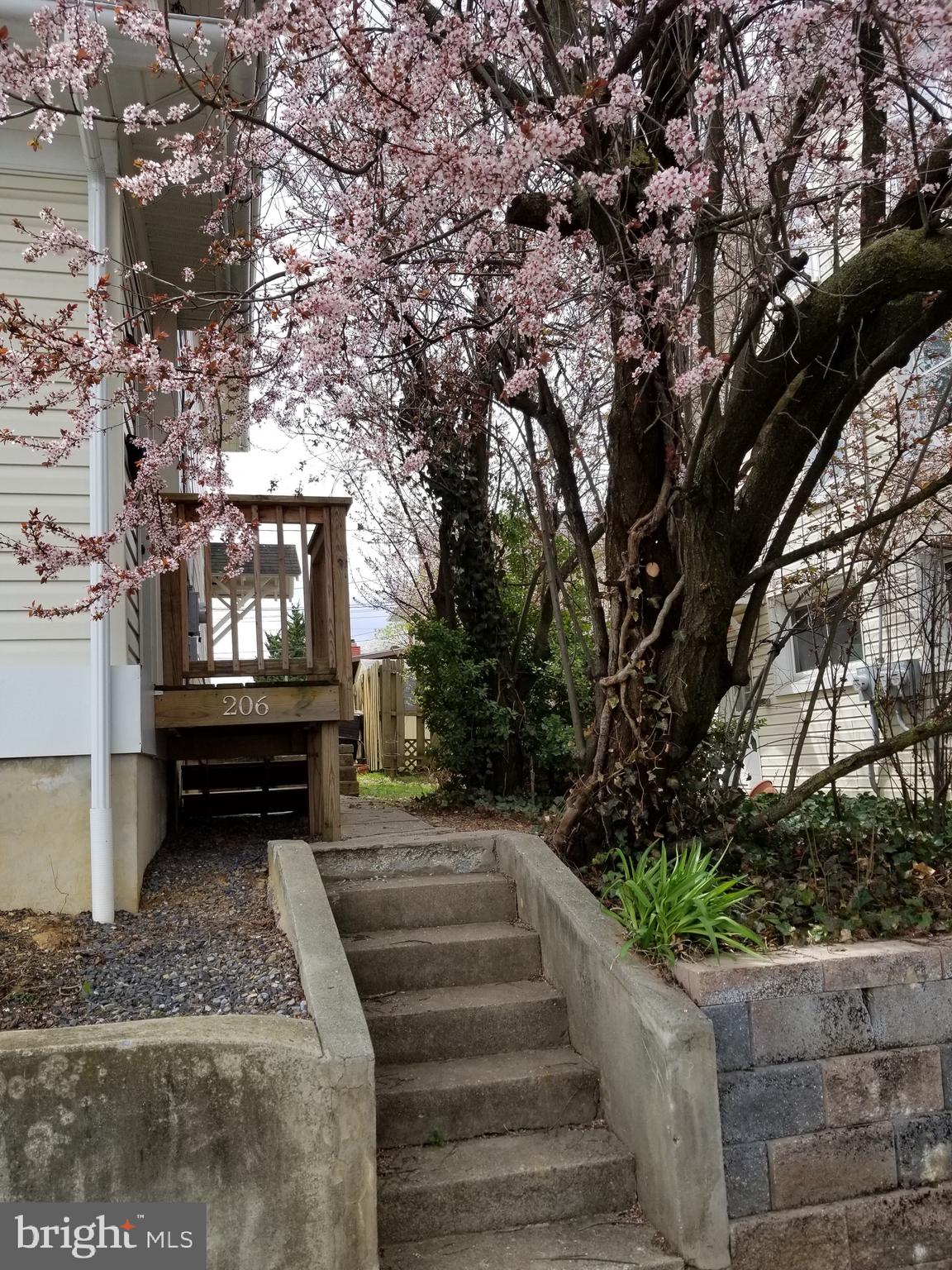 206 Linden Road Hershey, PA 17033 - Photo 20 of 42 Front entrance during springtime