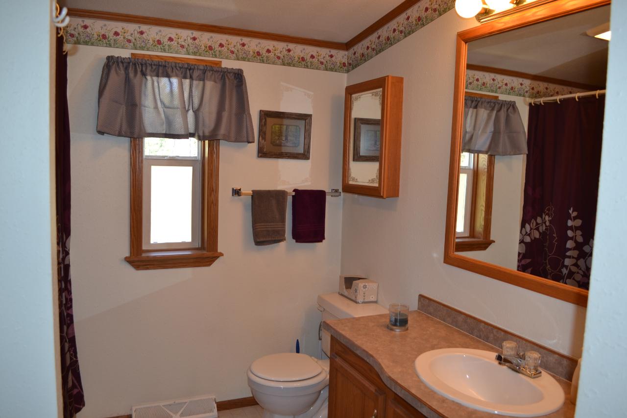 1694 Lake Road Rhinelander, WI 54501 - Photo 16 of 26 Gallery Image 16