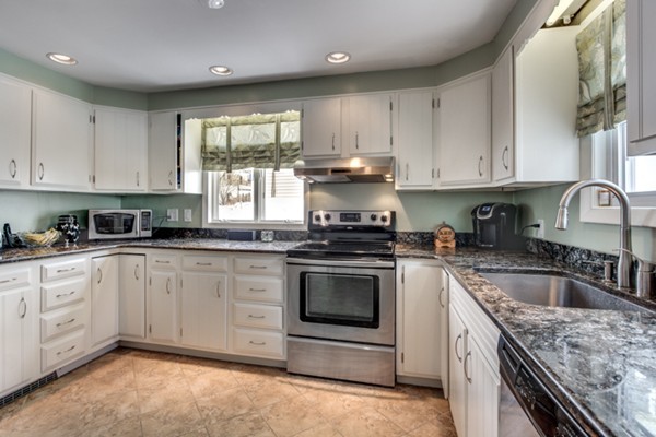 11 Belleau Road Salem, MA 01970 - Photo 10 of 30 Gallery Image 10