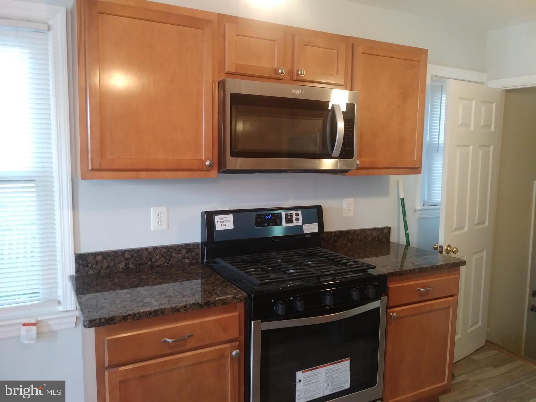 6707 Stanton Road Hyattsville, MD 20784 - Photo 12 of 27 Kitchen
