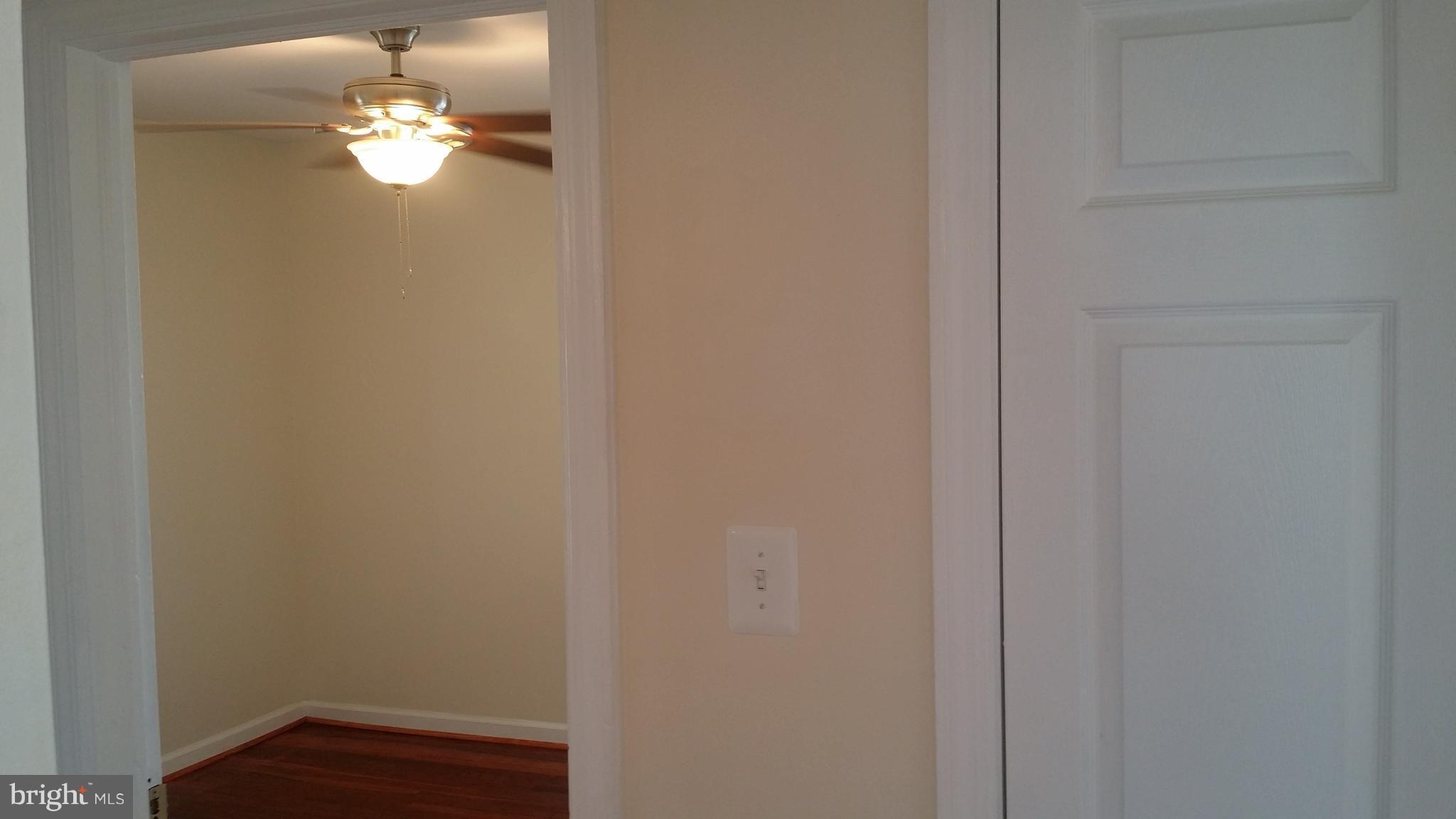 6707 Stanton Road Hyattsville, MD 20784 - Photo 8 of 27 Interior (General)