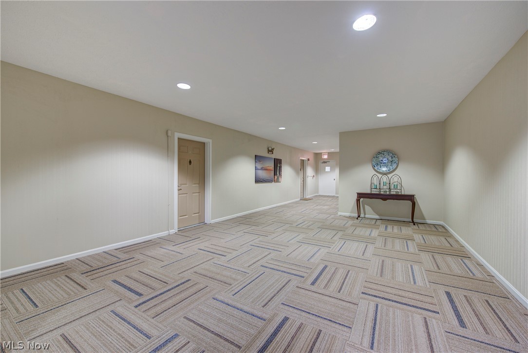 22481 Center Ridge Road, Unit 301 Rocky River, OH 44116 - Photo 32 of 37 Hallway on floor 3