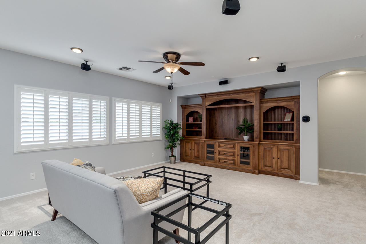2714 East Rakestraw Lane Gilbert, AZ 85298 - Photo 15 of 42 08-Rakestraw