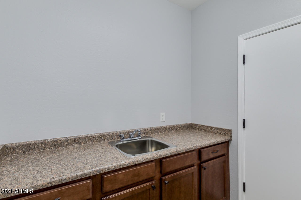 2714 East Rakestraw Lane Gilbert, AZ 85298 - Photo 31 of 42 30-Rakestraw