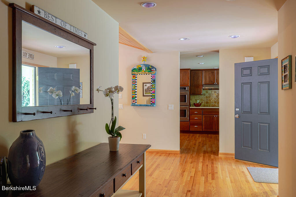 69 Bliven Road Otis, MA 01253 - Photo 9 of 34 Entry