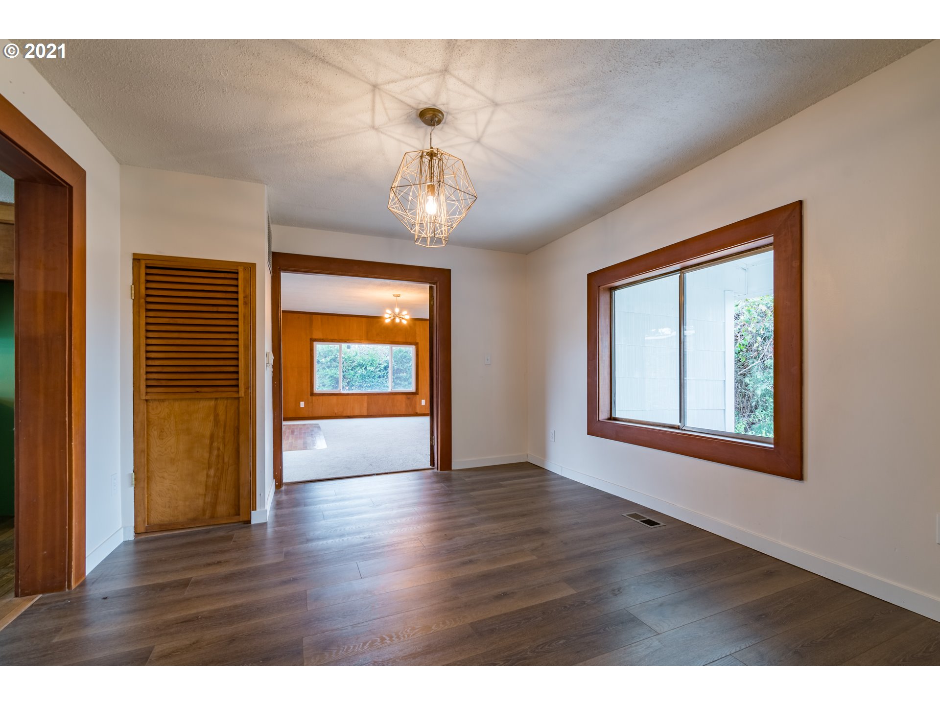 348 G Street Springfield, OR 97477 - Photo 12 of 32 Gallery Image 12