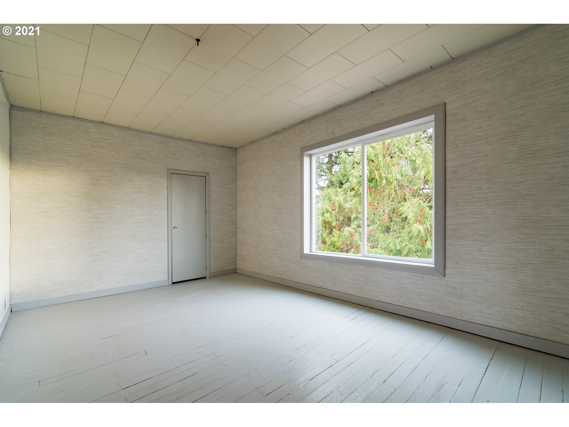 348 G Street Springfield, OR 97477 - Photo 22 of 32 Gallery Image 22