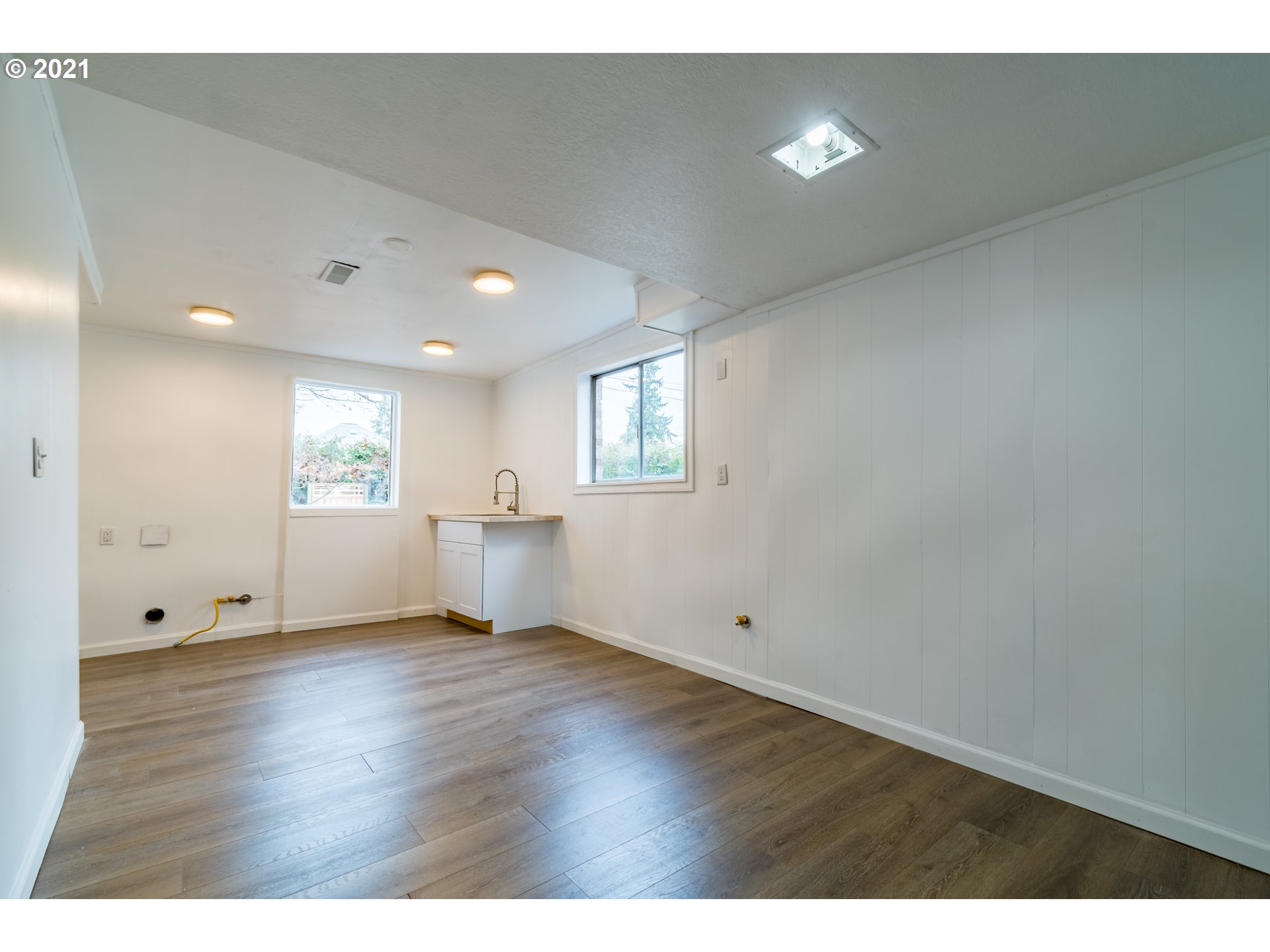 348 G Street Springfield, OR 97477 - Photo 24 of 32 Gallery Image 24