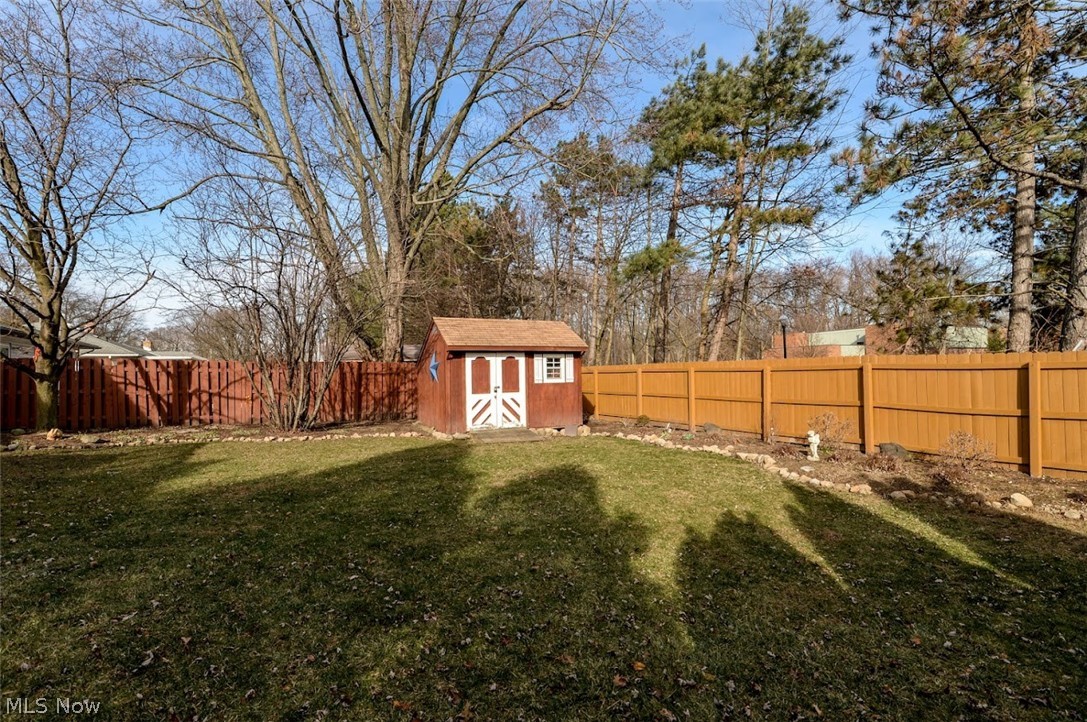 10930 Stoneham Road Cleveland, OH 44130 - Photo 20 of 22 Backyard view 2