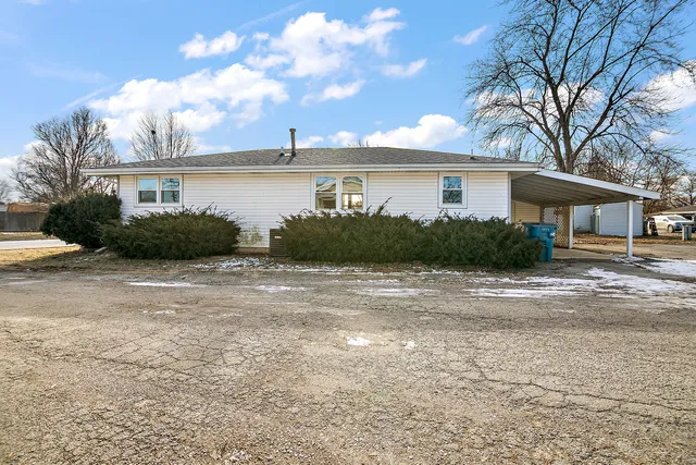$148,000 | 1227 Peacock Lane, Bradley, IL 60915
