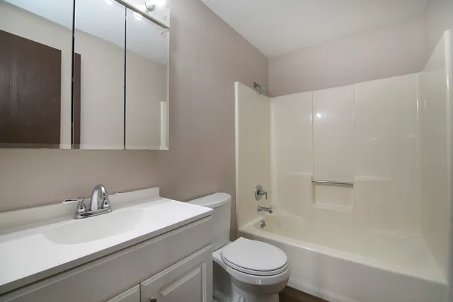 $148,000 | 1227 Peacock Lane, Bradley, IL 60915