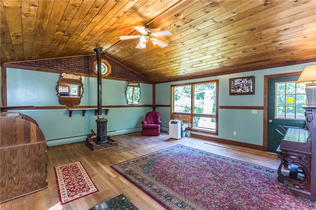 255 Gardner Road Exeter, RI 02822 - Photo 3 of 40 Living Room