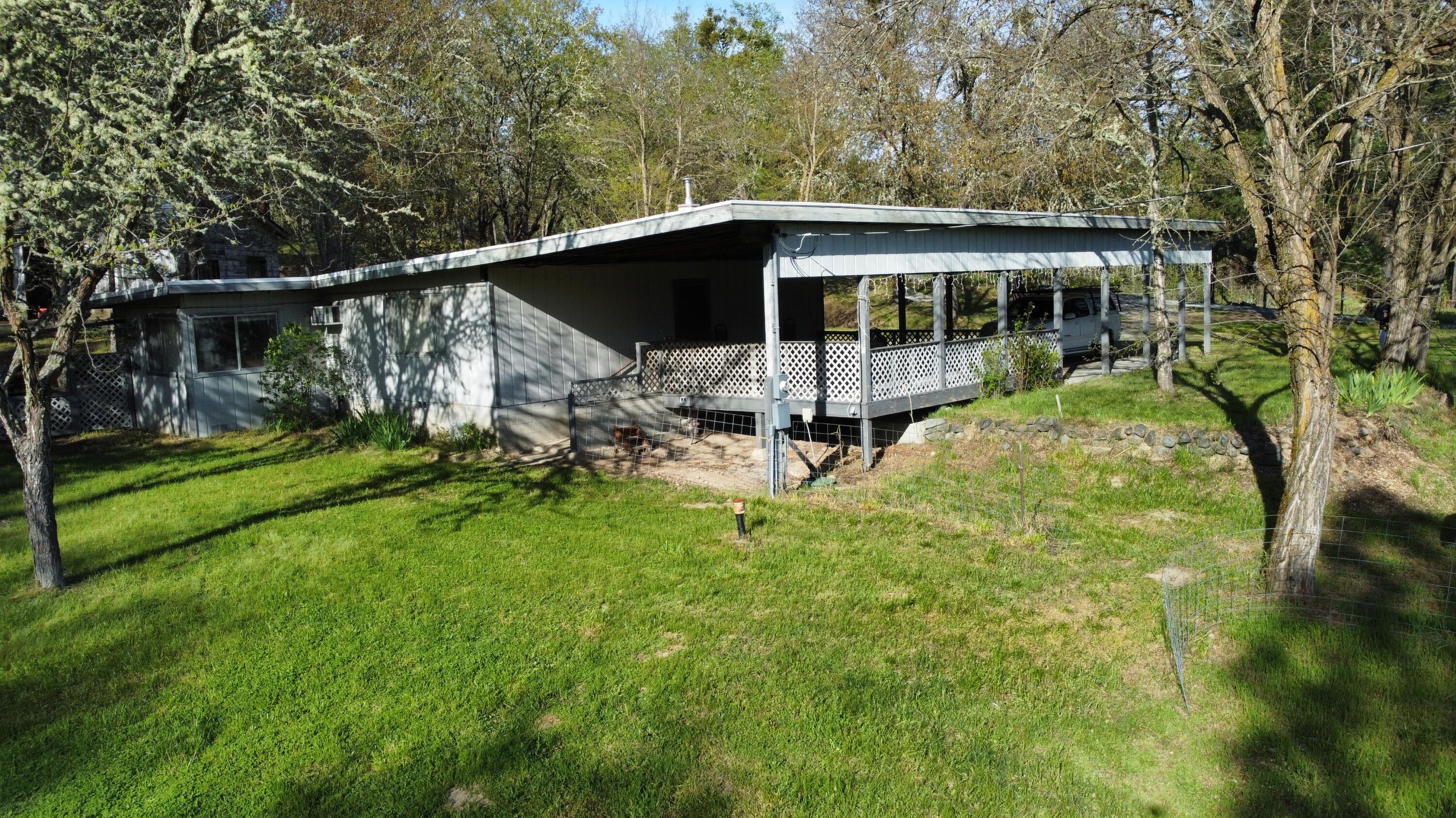 308 Stringer Gap Road Grants Pass, OR 97527 - Photo 6 of 28 SG1