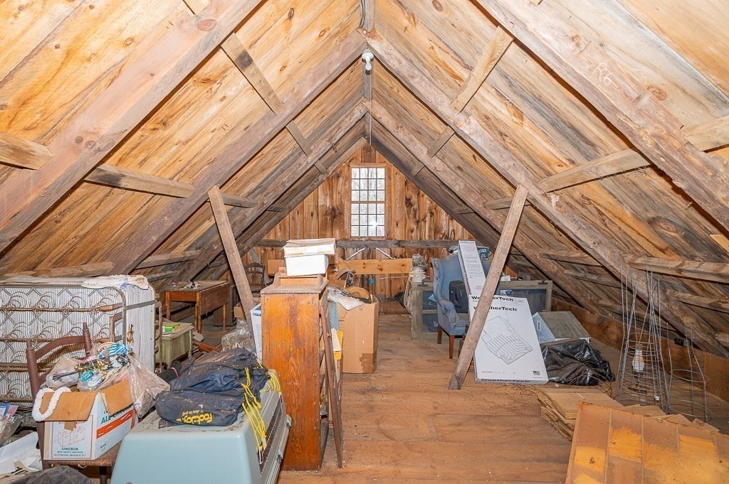 8 Old Common Road Sutton, MA 01590 - Photo 29 of 35
