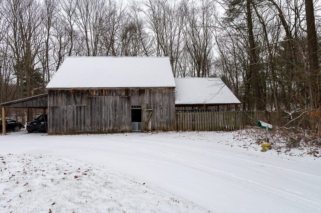 8 Old Common Road Sutton, MA 01590 - Photo 31 of 35 a backyard of a house