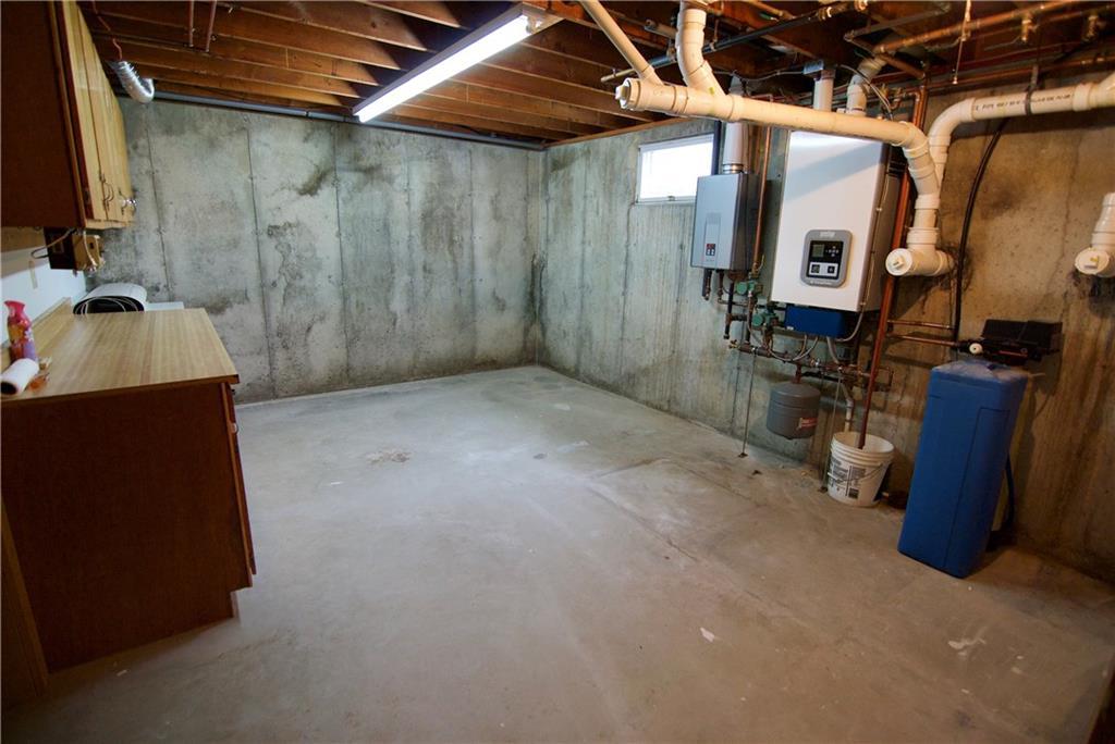 195 West Ridge Road Cornville, ME 04976 - Photo 13 of 16 utility room/work space.
