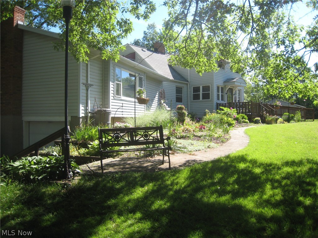 61 Geoppert Road Peninsula, OH 44264 - Photo 3 of 31