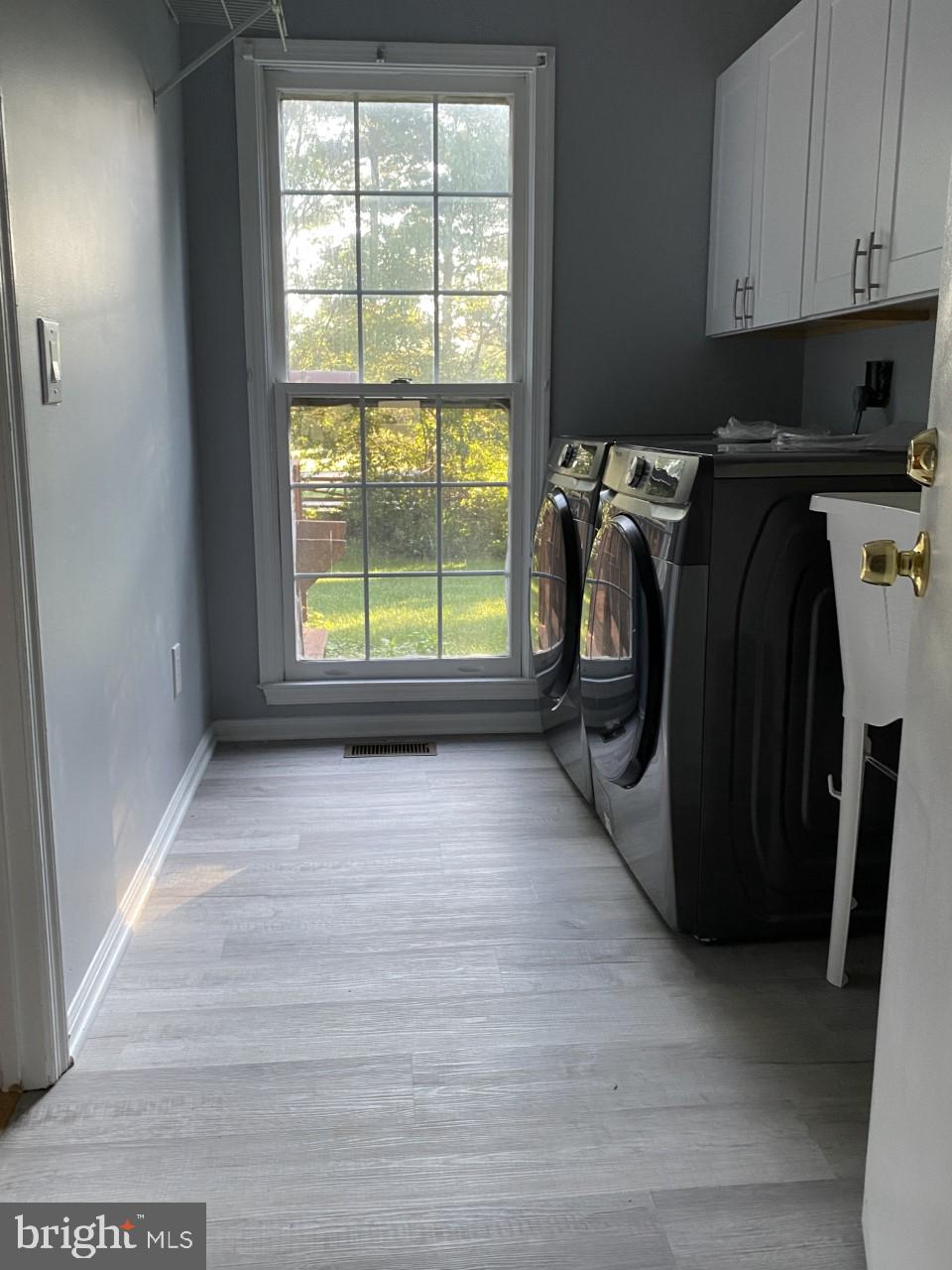 108 Hamilton Road Sterling, VA 20165 - Photo 15 of 48 Gallery Image 15
