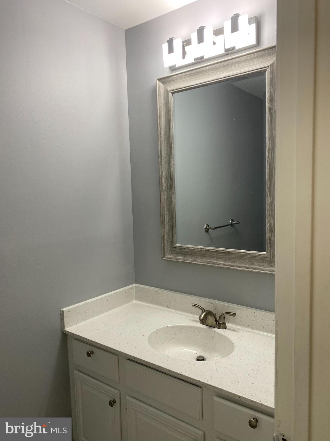 108 Hamilton Road Sterling, VA 20165 - Photo 22 of 48 Half bath