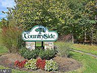 108 Hamilton Road Sterling, VA 20165 - Photo 39 of 48 Gallery Image 39