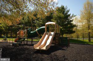 108 Hamilton Road Sterling, VA 20165 - Photo 44 of 48 Community Amenities