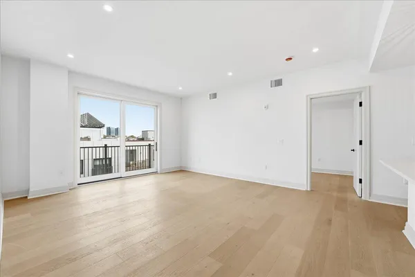 $1,999,000 | 921 Madison Street, Unit 605, Hoboken, NJ 07030