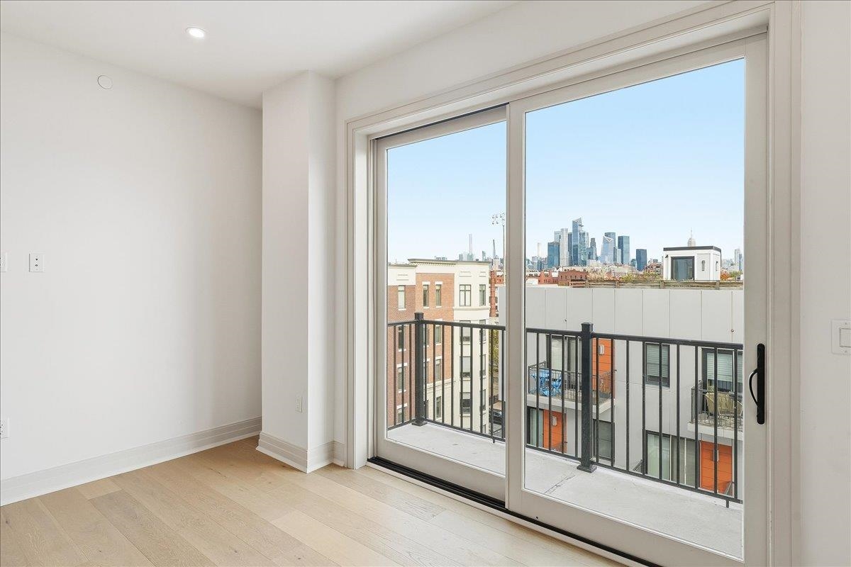 921 Madison Street, Unit 605 Hoboken, NJ 07030 - Photo 27 of 35