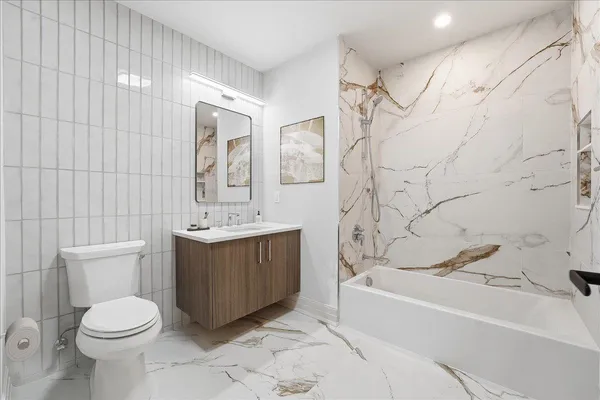 $1,999,000 | 921 Madison Street, Unit 605, Hoboken, NJ 07030