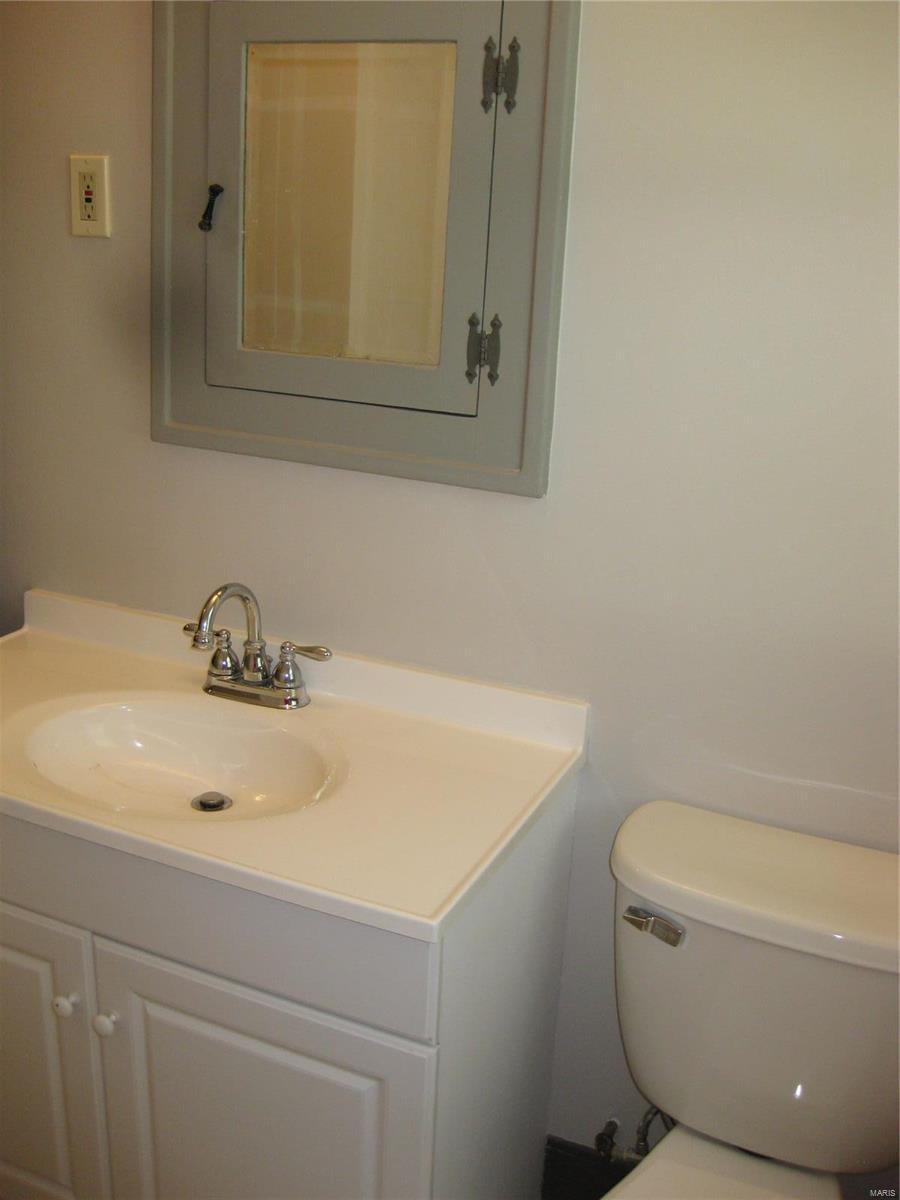 3841 Fee Fee Road Bridgeton, MO 63044 - Photo 10 of 16 Gallery Image 10