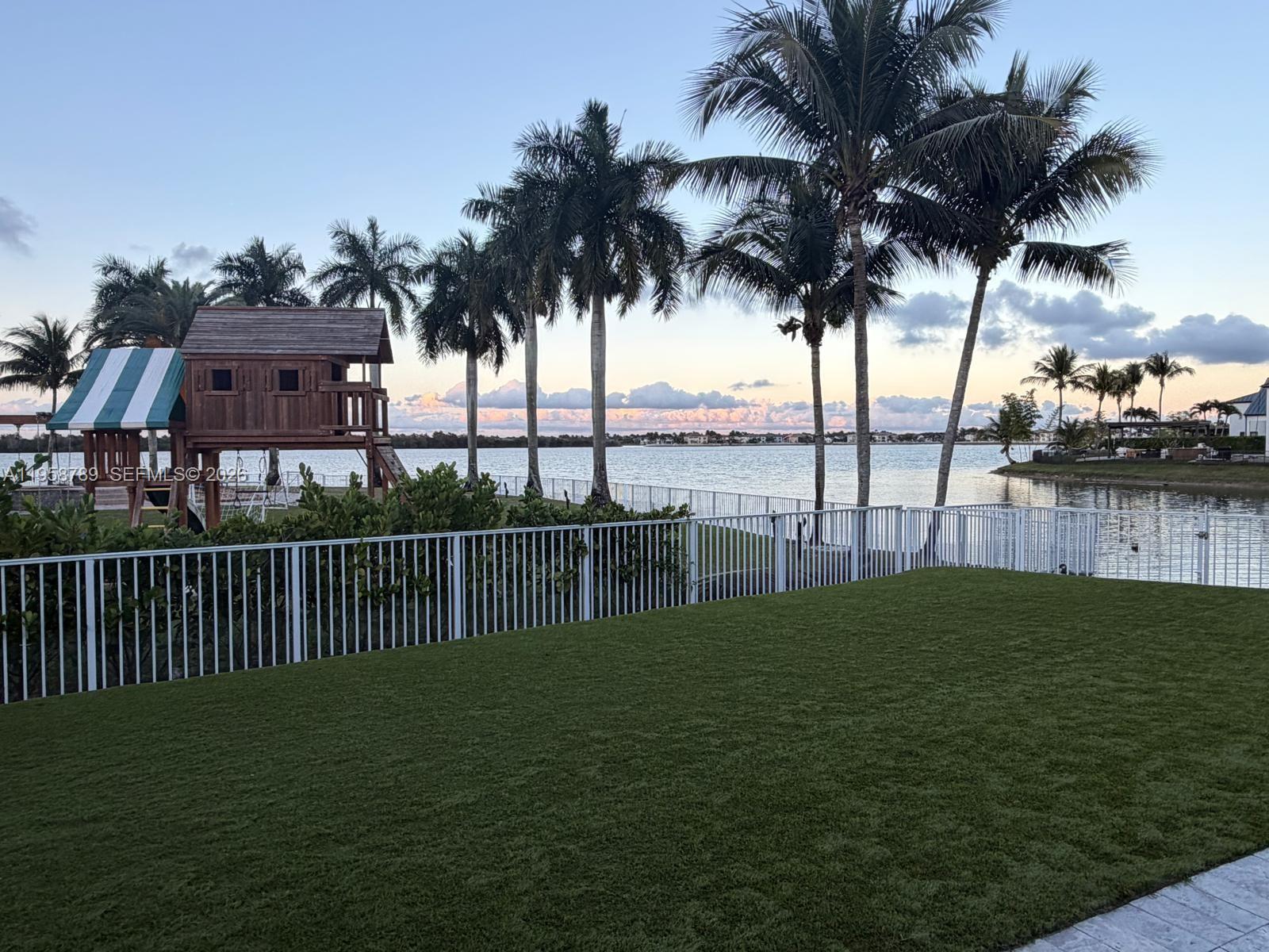 5455 Southwest 191st Terrace Miramar, FL 33029 - Photo 3 of 54