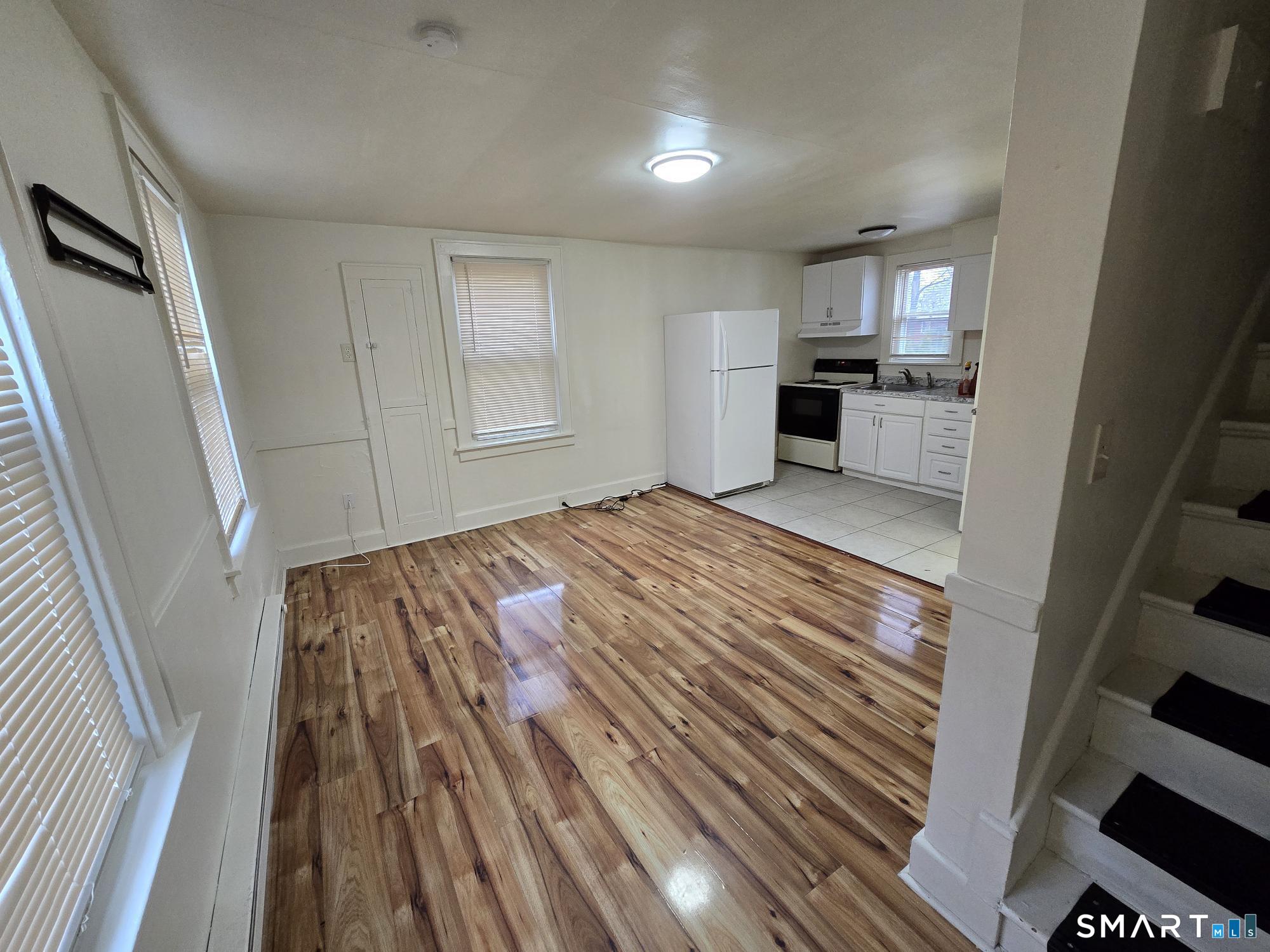 157 Eastern Avenue, Unit DOOR 3 Waterbury, CT 06708 - Photo 9 of 11