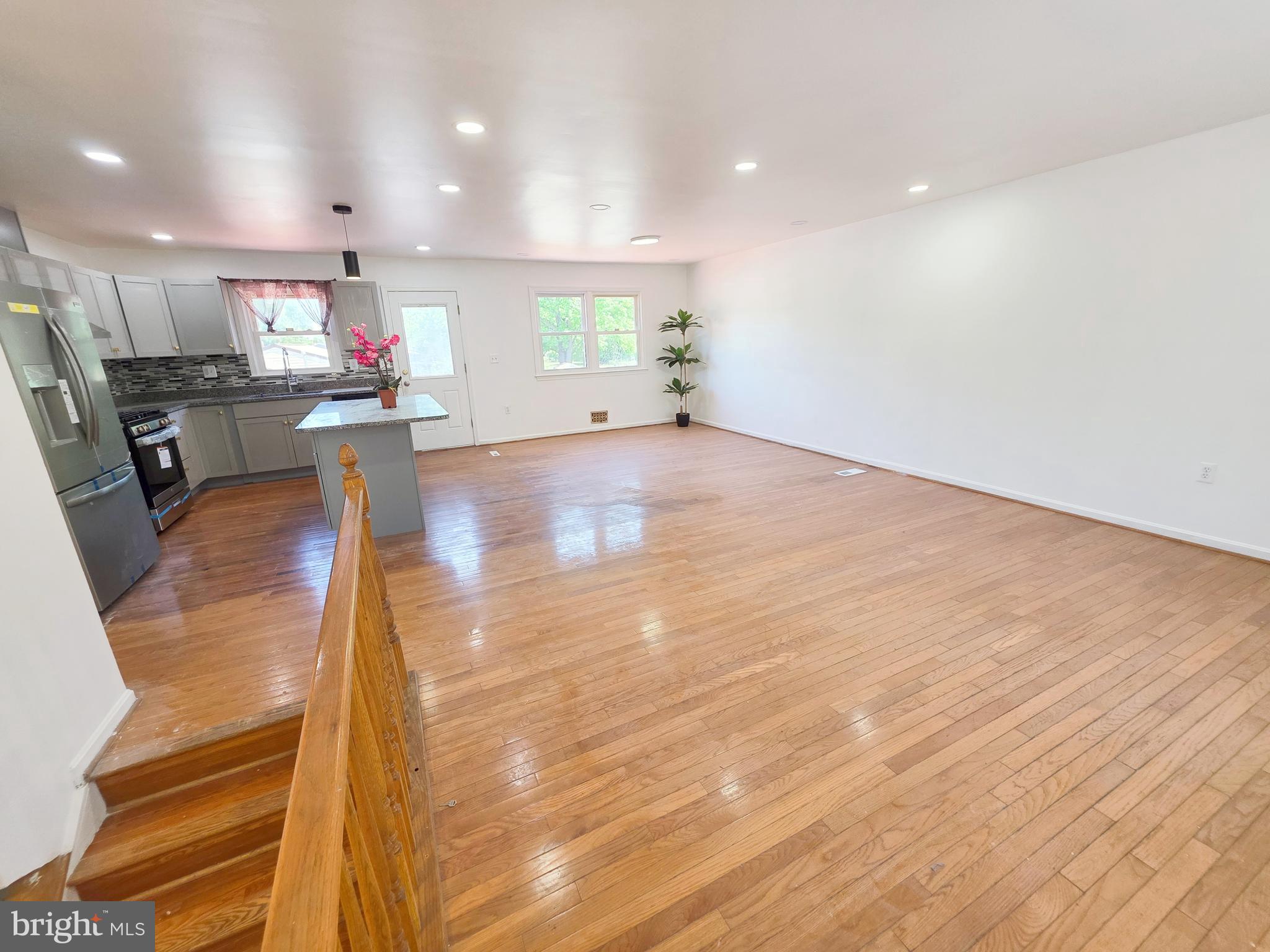 6300 Auth Road Suitland, MD 20746 - Photo 6 of 32 Gallery Image 6