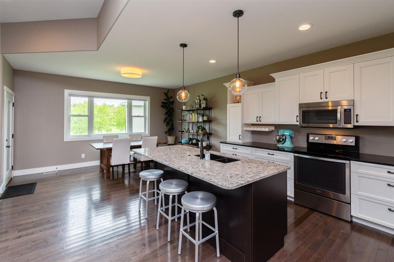208 Ridge Drive Fairfax, IA 52228 - Photo 10 of 36 Gallery Image 10