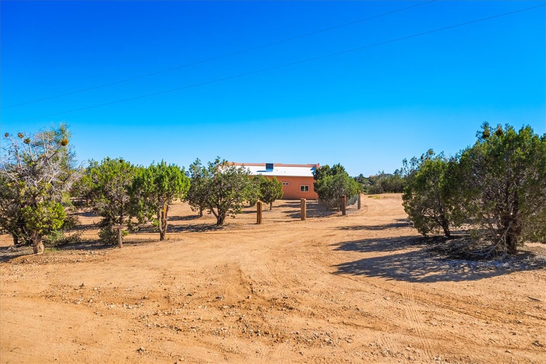 10374 East Happy Trails Road Kingman, AZ 86401 - Photo 53 of 68 a view of a ocean view