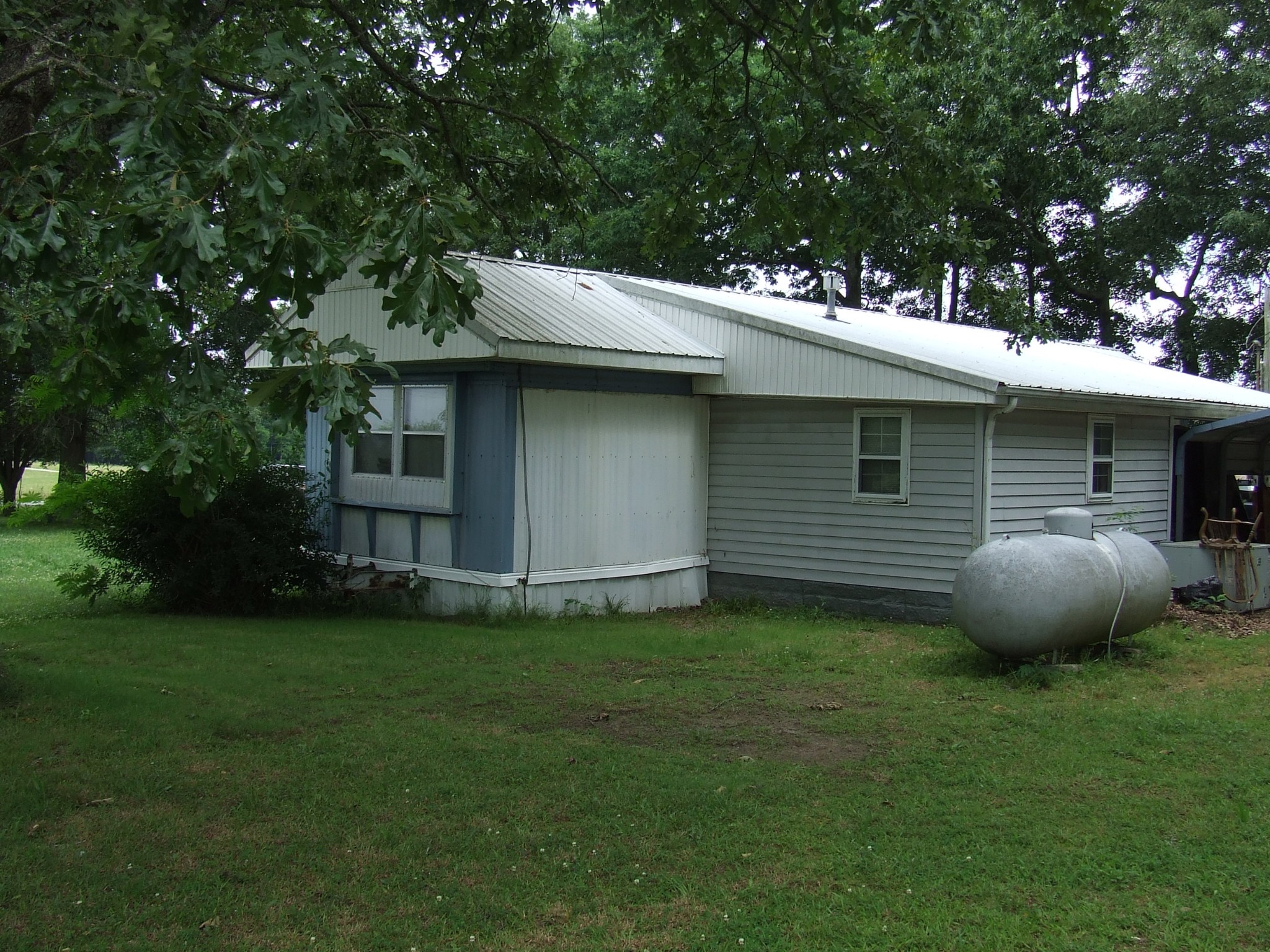 222 Shedd Road Manchester, TN 37355 - Photo 3 of 6 Gallery Image 3
