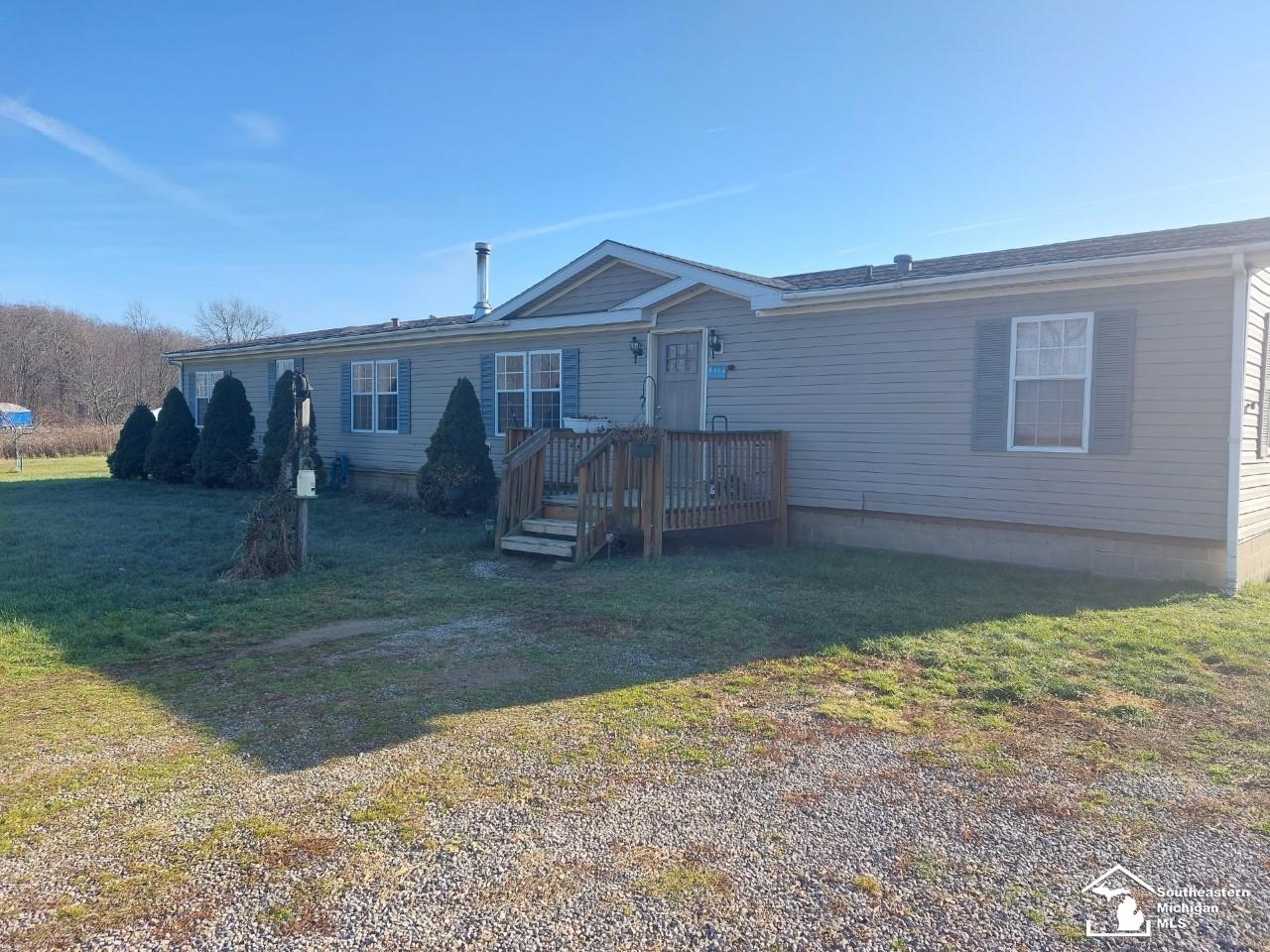11281 Mercer Road Jerome, MI 49249 - Photo 2 of 21
