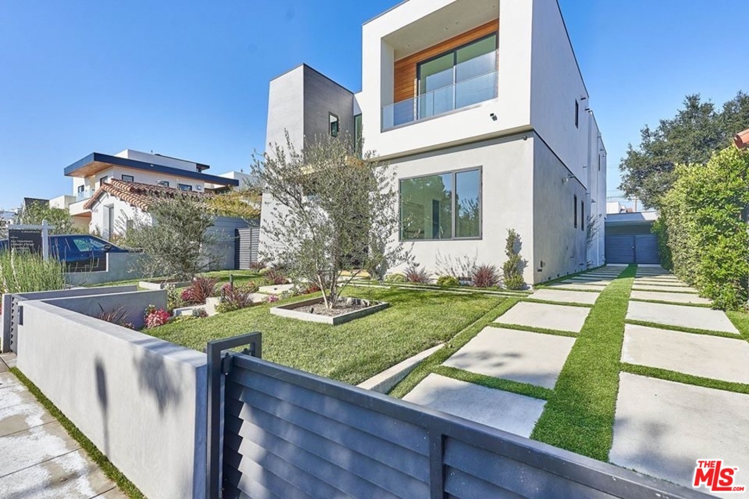 6509 Colgate Avenue Los Angeles, CA 90048 - Photo 3 of 15