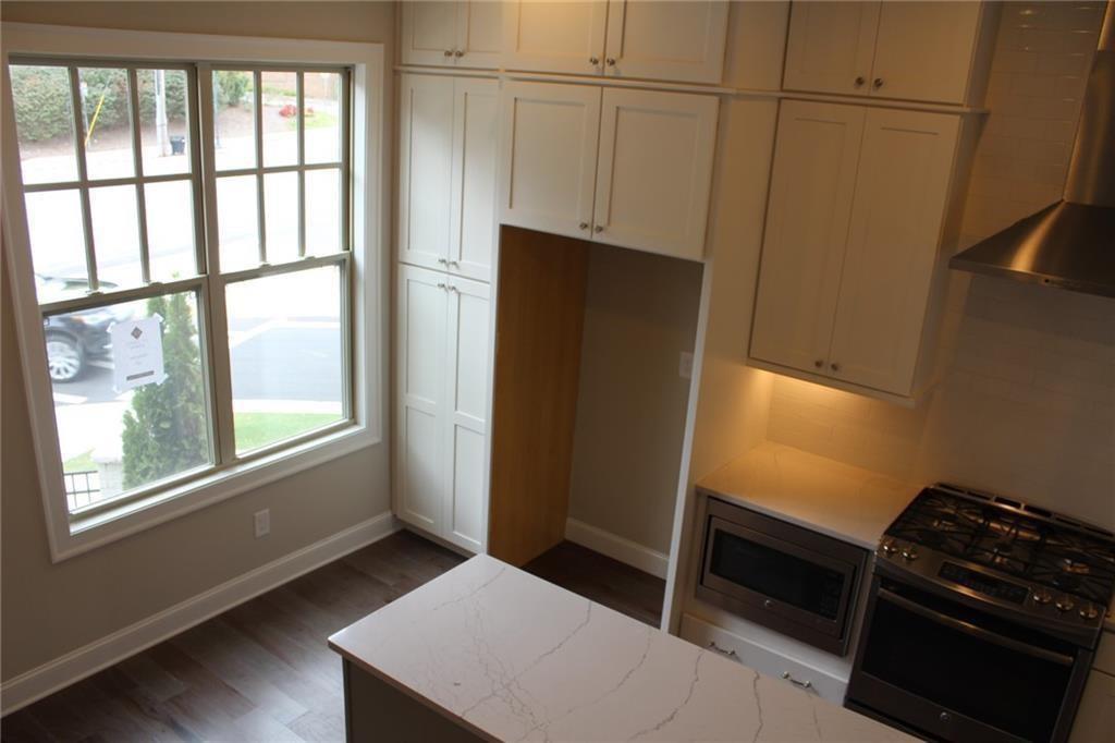 4761 Roswell Road Atlanta, GA 30342 - Photo 4 of 17