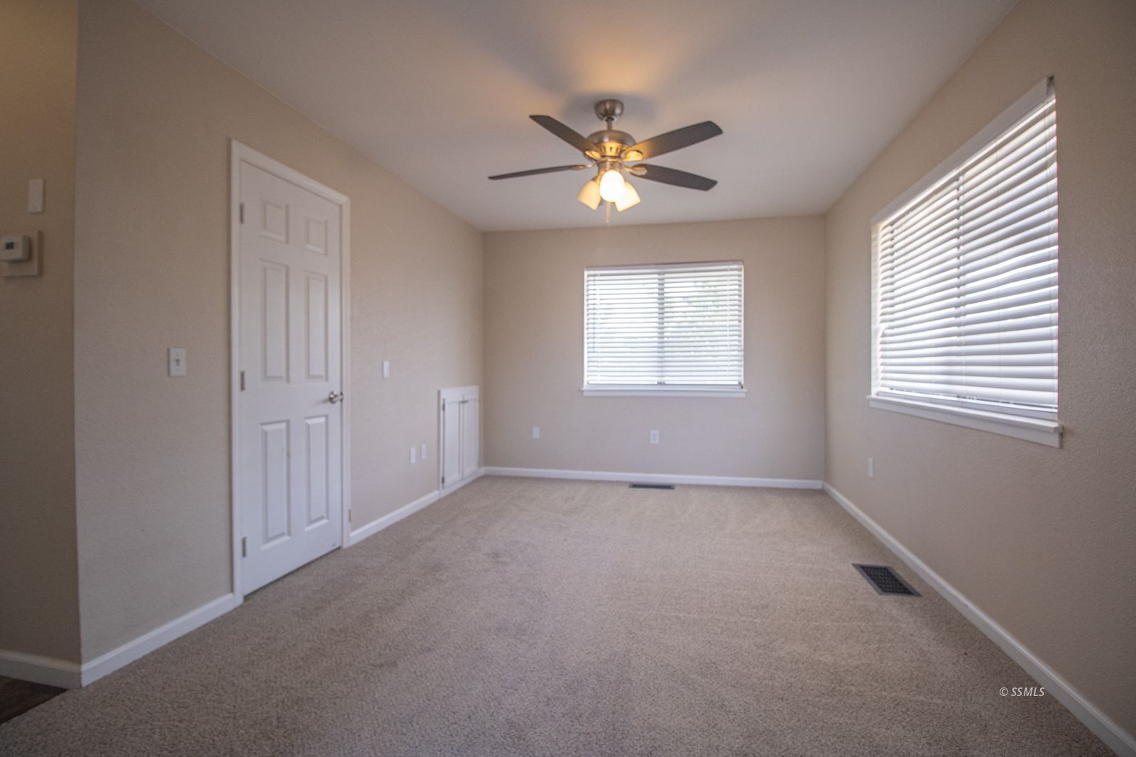 920 East Church Avenue Ridgecrest, CA 93555 - Photo 13 of 36