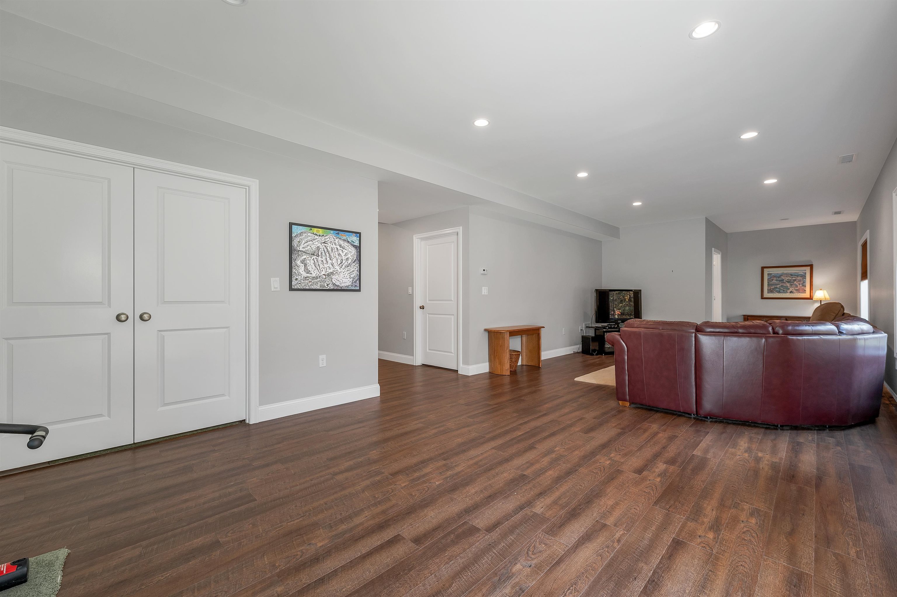 7 Evergreen Way Windham, NH 03087 - Photo 49 of 56