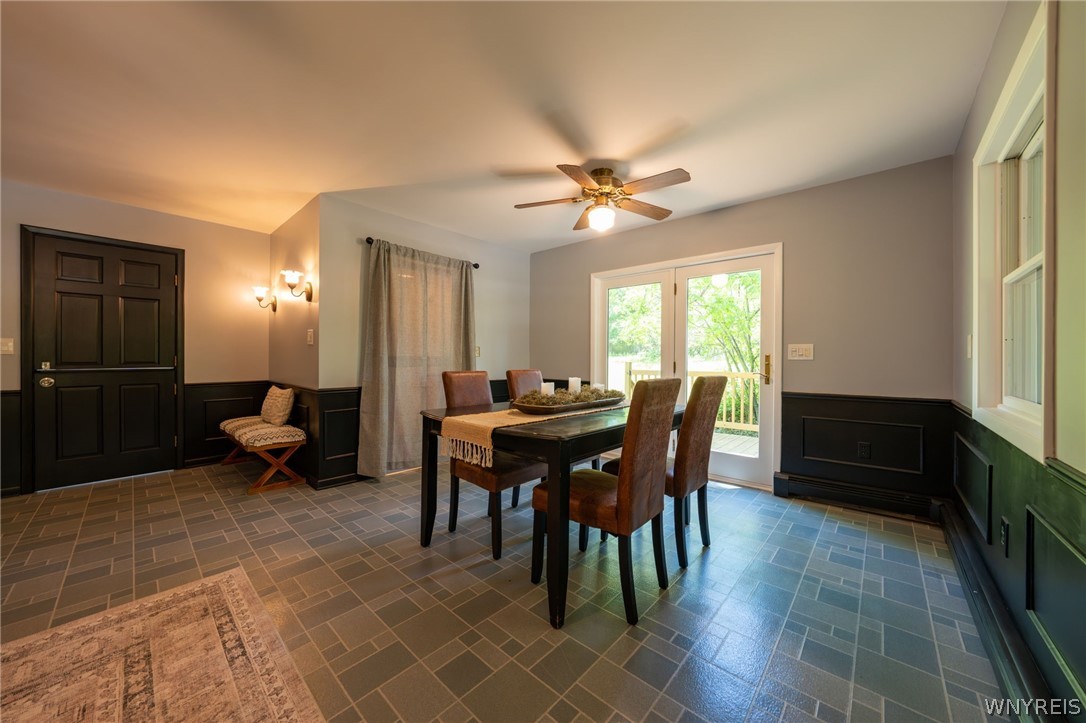 1928 Reading Road West Falls, NY 14170 - Photo 15 of 37 Dining area in family room 2/2