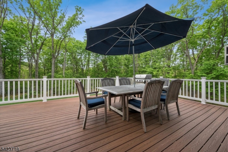 17 Countryside Lane Warren, NJ 07059 - Photo 23 of 47