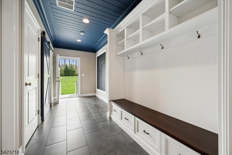 17 Countryside Lane Warren, NJ 07059 - Photo 28 of 47